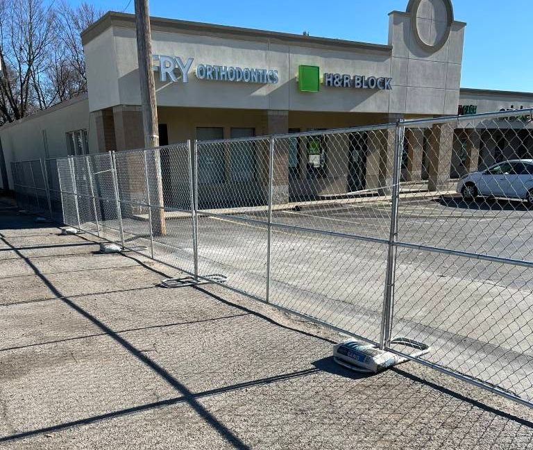 Temporary fence rentals in Kansas City for construction sites